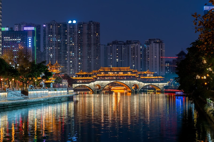 Khám Phá Thành Đô: Những Địa Điểm Du Lịch Không Thể Bỏ Qua