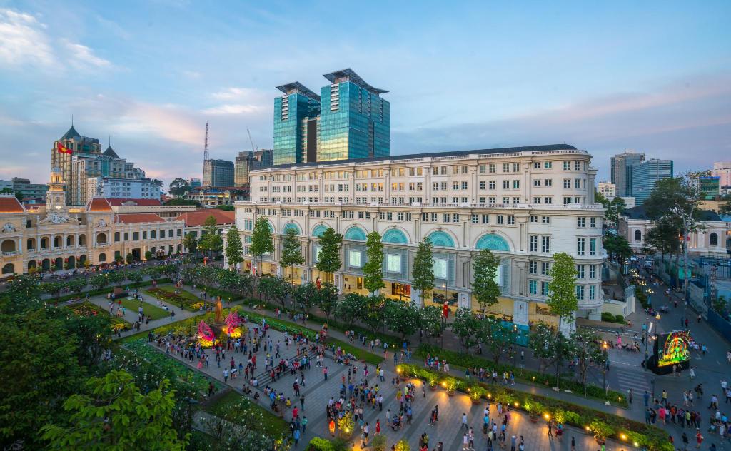 Âu Lạc Charner Hotel